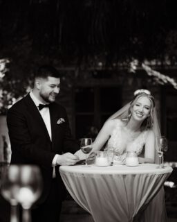 Das ist der Moment, in dem ich eingefangen habe. Zwischen fühlen und Emotion entsteht Magie ❤️Ich halte fest, was echt ist: eure Liebe , eure Gefühle , eure Geschichte ❤️Hochzeitsfotograf @lin_photography_nrw Brautkleider @maleika_brautboutique Braut @miriam_._ #wedding2026#weddinglook #hochzeitsfotografie