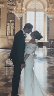 Just married at Schloss Benrath @_emilywie Fotos/content creator @lin_photography_nrw #hochzeitsfotograf