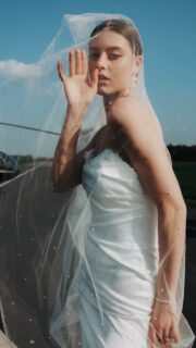 Am 14.04.2026 hatten wir einen ganz besonderen Content Day mit Helikopter – und heute nehme ich euch ein bisschen mit hinter die Kulissen. 🚁Fotograf/content @lin_photography_nrw Planung/ Konzept @lin_photography_nrw@wanying_photographyHochzeitsplanerin @rosenthal_hochzeitenHelikopter: @helinrw Florist @tim_paschek_ Traureder @herzpoesie_traurednerin@olahmour @janaroschal @wordsbydaniela.de Zauberkünstler @der_traumwandler Content creator @wanying_photographyBrautkleid @marie_amour_brautboutique Ring@goldschmiede_weidenfeld Herrenmode @du4_de Schmuck @dalou_jewelryBrautpaar @nastiapatii @komandique Make-up & Hair @evgenia.grin.brautstylist #hochzeitsfotografdüsseldorf #helicopterphotography