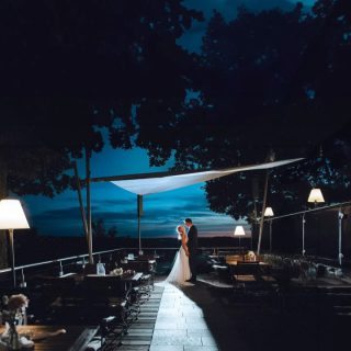 ✨ Am 06.09.2025 haben Kristin @kristin2808 und Sven ihre Traumhochzeit gefeiert – in einer wunderschönen Location @jagdhausschellenberg in Essen.🎶 Für die perfekte Stimmung sorgte ein großartiger DJ-Duo @crunchyandcreamy_47, den wir wärmstens empfehlen können.🌸 Die florale Gestaltung übernahm ein talentierter Florist @floris.vulgaris Fotograf @lin_photography_nrw Location @jagdhausschellenberg DJ Duo @crunchyandcreamy_47 Florist @floris.vulgaris #hochzeitsfotografie #hochzeitslocation #hochzeit2025 #weddingphotography #hochzeitsfotos #hochzeitsinspiration